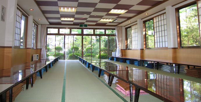 ���߳��� �繭��